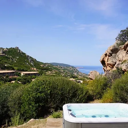 Roccette Aquazzurre Three-family With Jacuzzi * Costa Paradiso