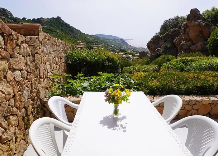Roccette Aquazzurre Three-family With Jacuzzi * Costa Paradiso